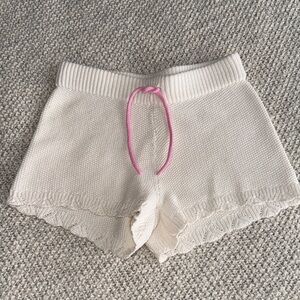 Knit Lounge Shorts with Pink Drawstring - Cream